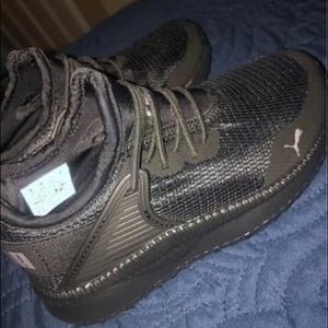 🚫SOLD🚫 Boys 10c sneakers